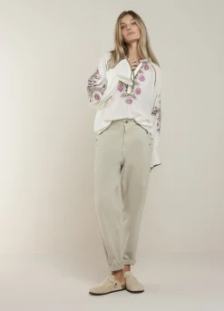 Hot Summum Blouse With Floral Embroidery Creme