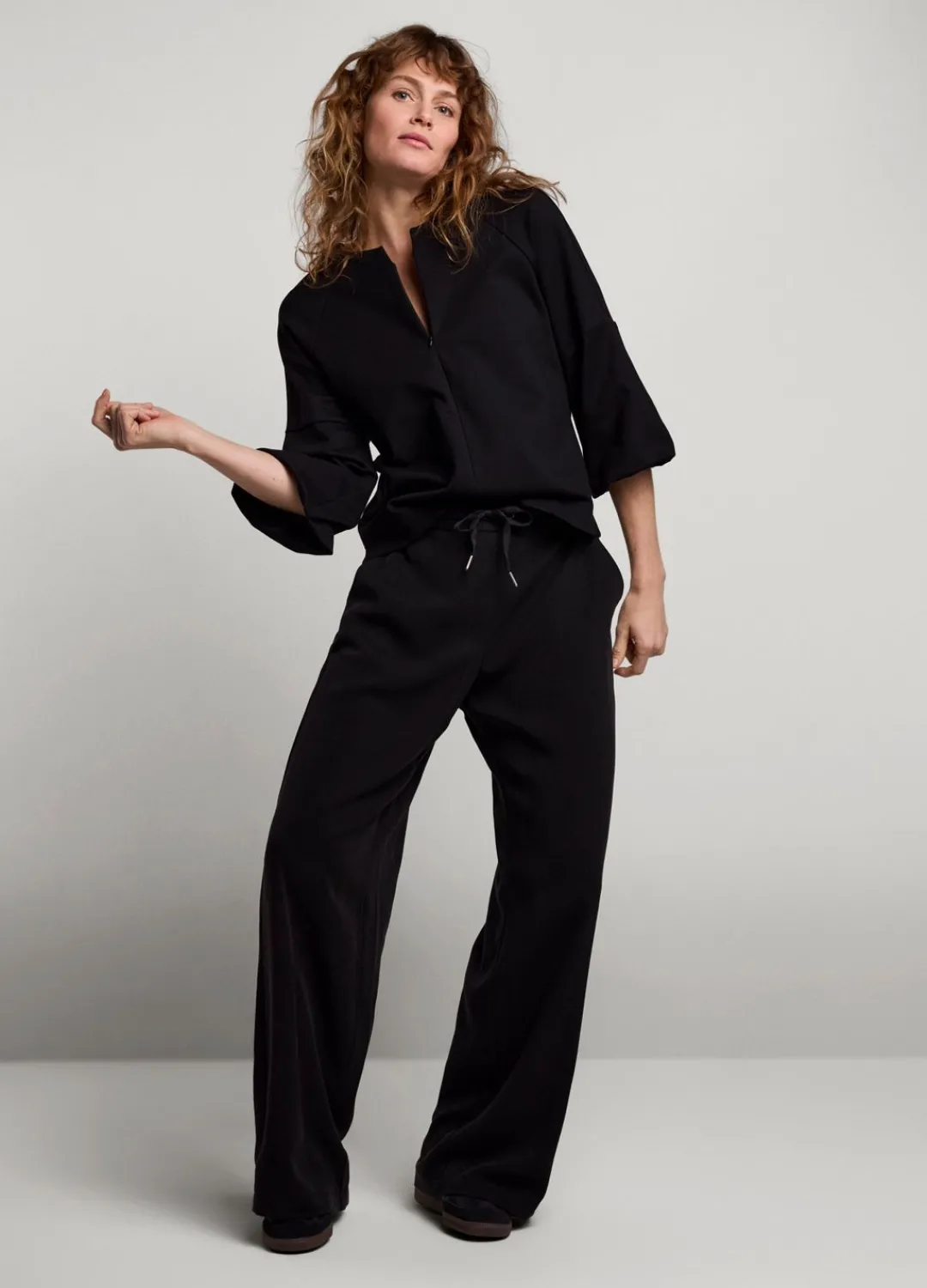 Discount Summum Fitted Top Black