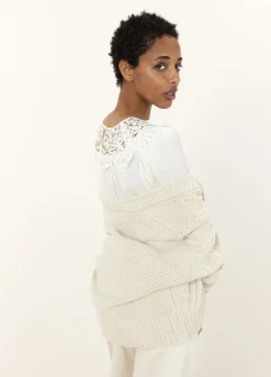 Hot Summum Illusion Top With Lace Neckline Creme