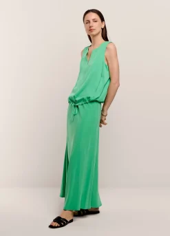 New Summum Sleeveless Top With V-Slit Green