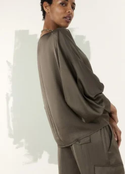 New Summum Top With Bat Sleeves Green