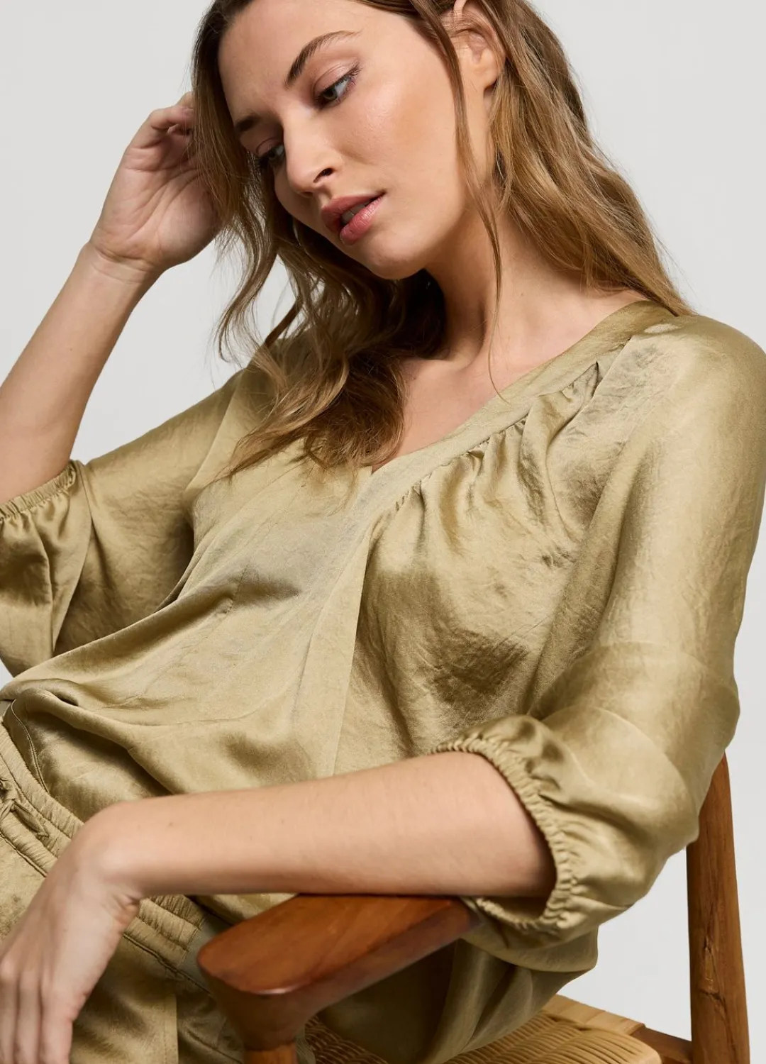 Fashion Summum Top With Bat Sleeves Green
