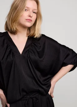 Discount Summum Top With Bat Sleeves Black